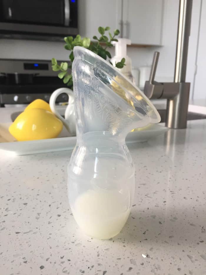 haakaa silicone breast pump on counter